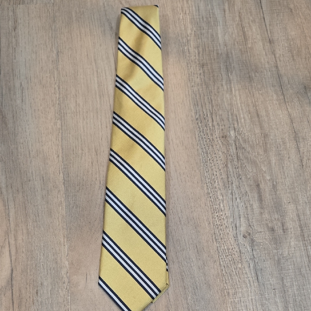 New!! Brooks Brothers Gold Tie with Black and White Stripes